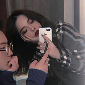 菠萝视频 梁佳芯
